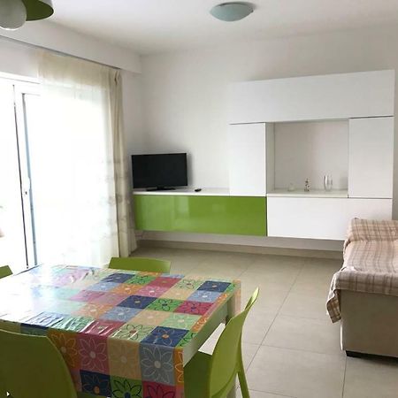 Casa Vacanze Agora Marina di Ragusa Ngoại thất bức ảnh