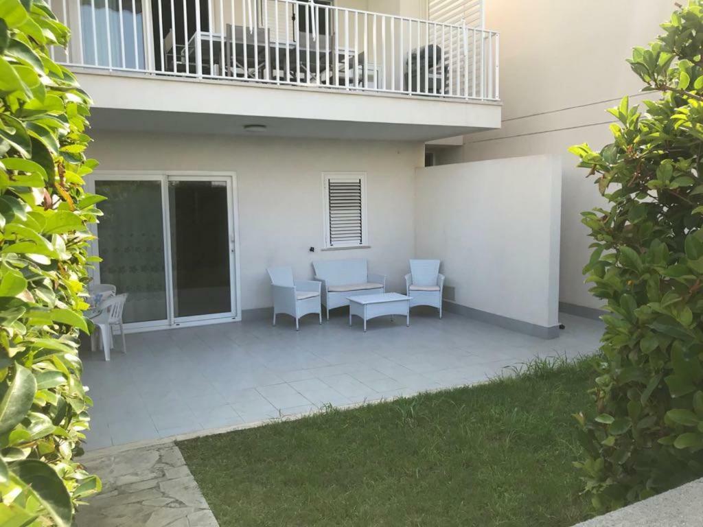 Casa Vacanze Agora Marina di Ragusa Ngoại thất bức ảnh